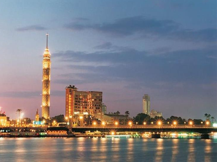 How to spend night in Cairo